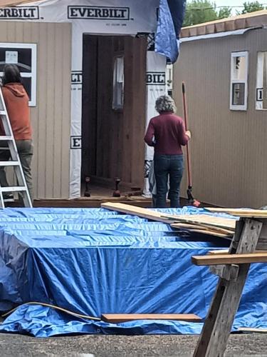 b3e7c8b8-b616-4595-9167-983a8241b611